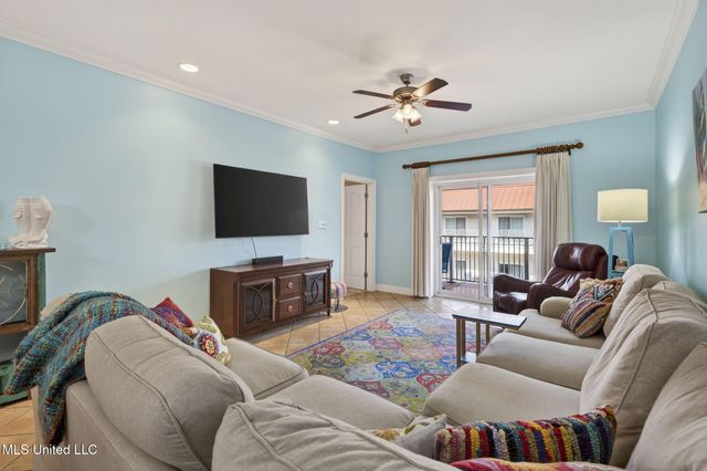 1453 E Beach Boulevard, 313, Pass Christian, MS 39571