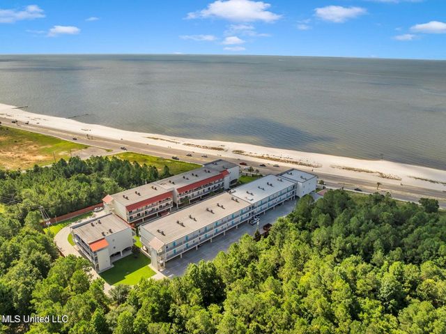 1453 E Beach Boulevard, 313, Pass Christian, MS 39571