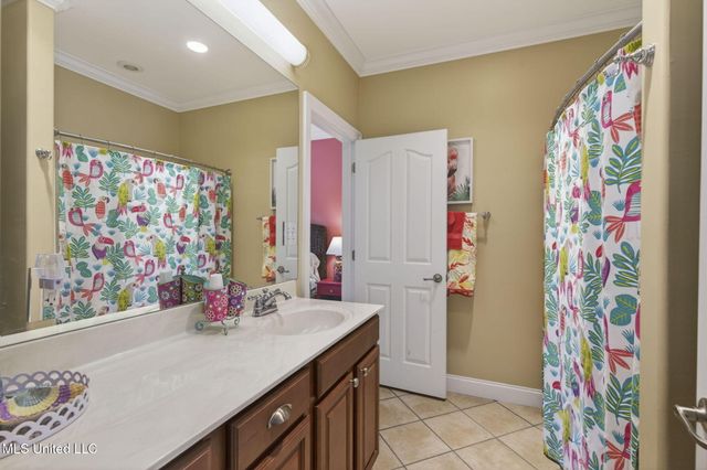 1453 E Beach Boulevard, 313, Pass Christian, MS 39571