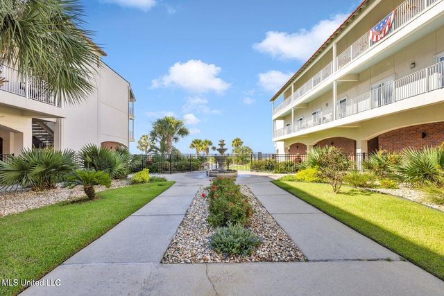 1453 E Beach Boulevard, 313, Pass Christian, MS 39571