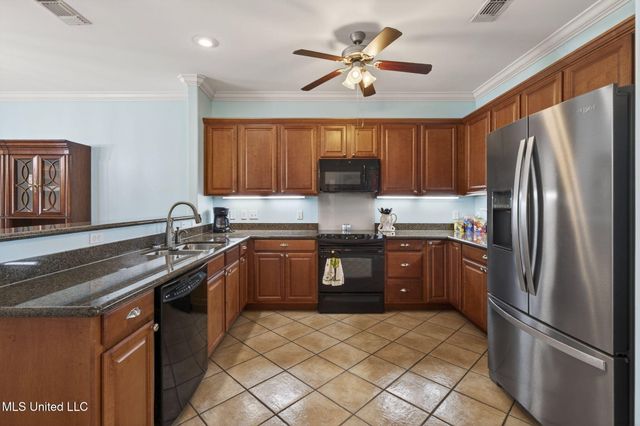 1453 E Beach Boulevard, 313, Pass Christian, MS 39571