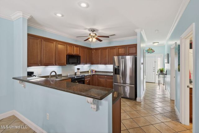 1453 E Beach Boulevard, 313, Pass Christian, MS 39571