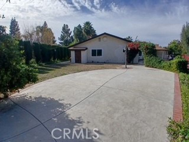 700 Via Concepcion, Riverside, CA 92506