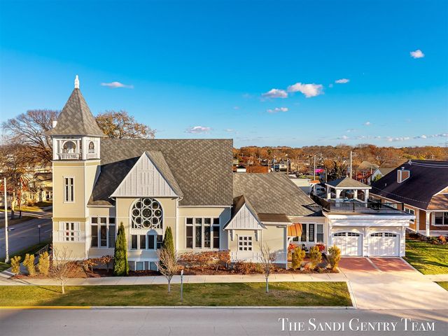 600 Washington Avenue, Grand Haven, MI 49417