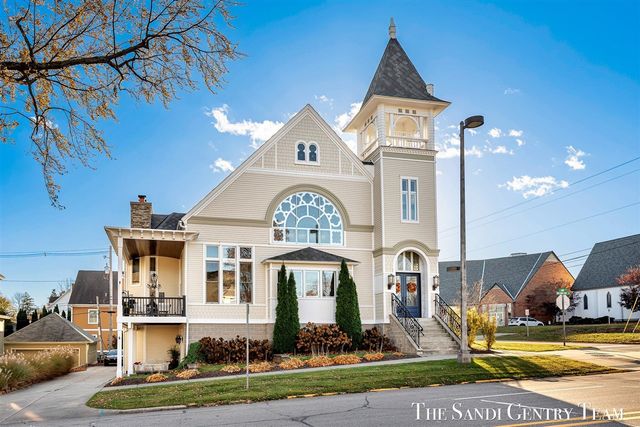 600 Washington Avenue, Grand Haven, MI 49417