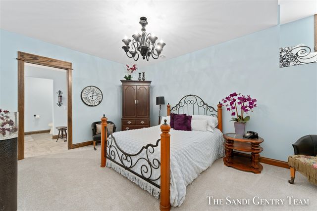 600 Washington Avenue, Grand Haven, MI 49417