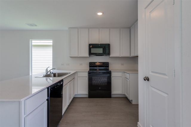 538 Montclair Avenue, Princeton, TX 75407