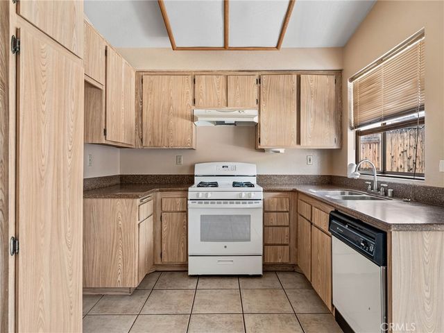 12450 Crestline Road, Victorville, CA 92392