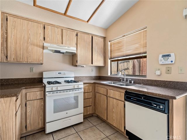 12450 Crestline Road, Victorville, CA 92392