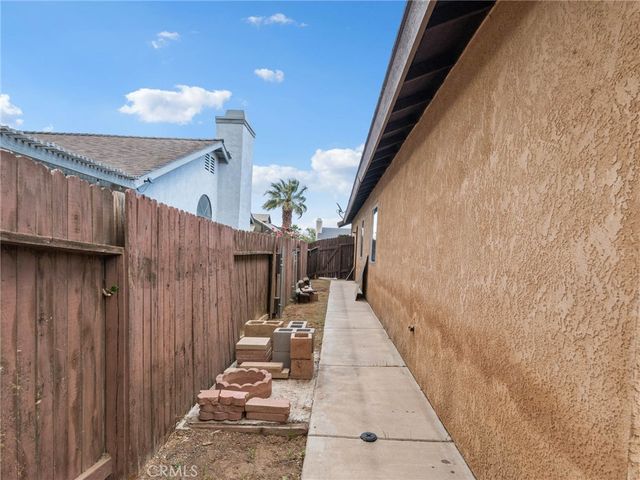 12450 Crestline Road, Victorville, CA 92392