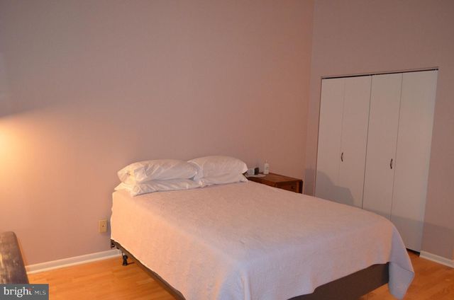 133 W LOCUST ST, Mechanicsburg, PA 17055
