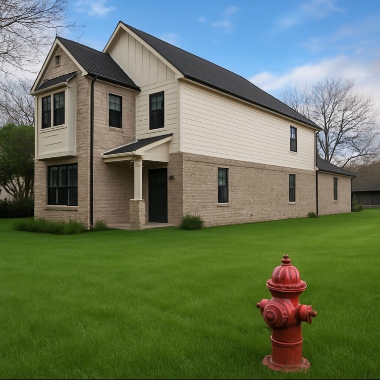 608 Ritchey Street, Gainesville, TX 76240
