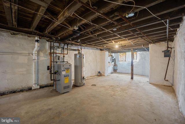 5749 CATHARINE ST, Philadelphia, PA 19143