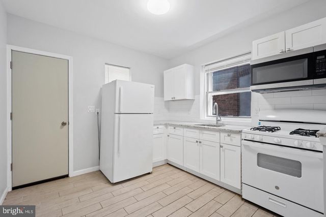5749 CATHARINE ST, Philadelphia, PA 19143
