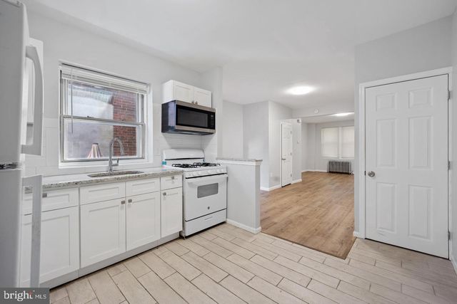 5749 CATHARINE ST, Philadelphia, PA 19143