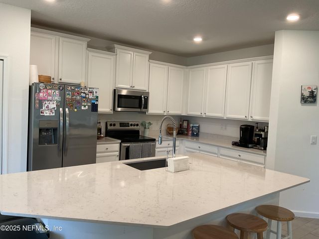 7206 ROLLING CREEK Lane, Jacksonville, FL 32222