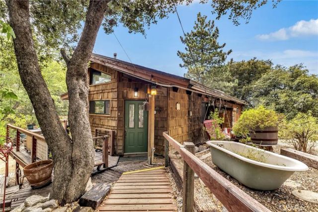 22901 Eagles Nest, Idyllwild, CA 92220