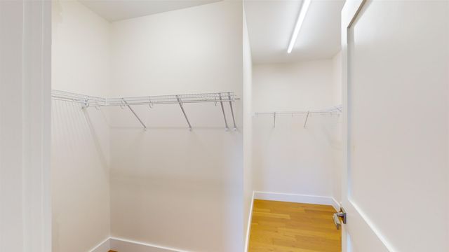 1 Longview Dr # 401, Atkinson, NH 03811