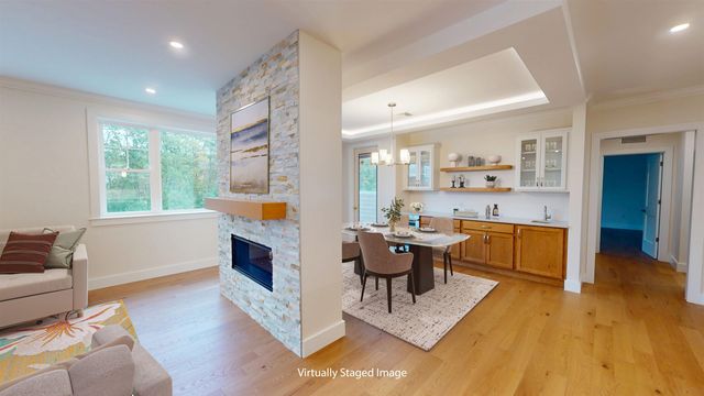 1 Longview Dr # 401, Atkinson, NH 03811