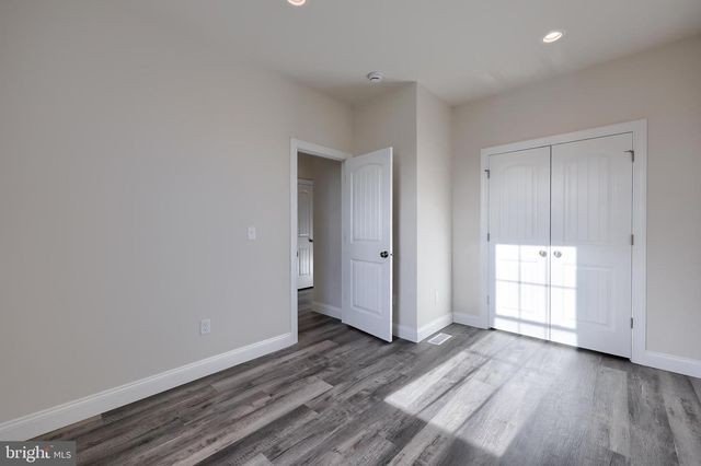 120 ELI DR, York, PA 17404