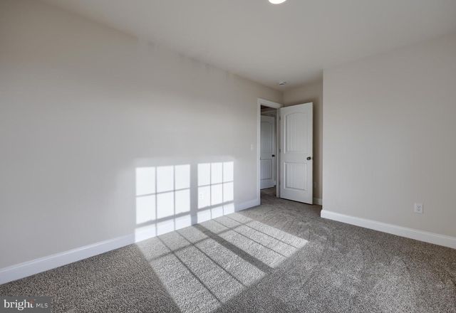 120 ELI DR, York, PA 17404