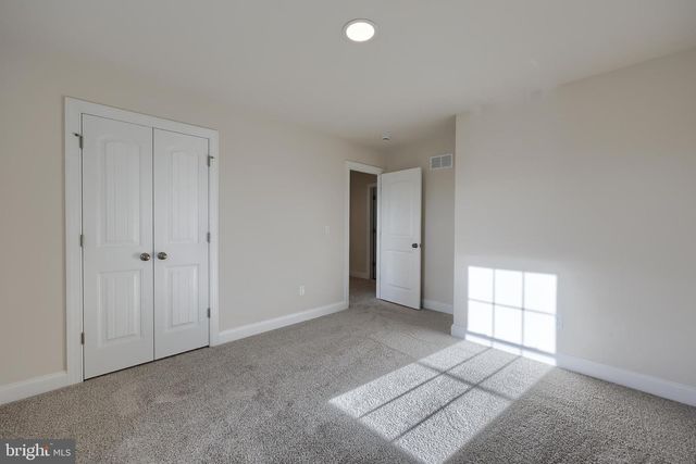 120 ELI DR, York, PA 17404