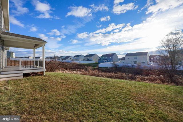 120 ELI DR, York, PA 17404