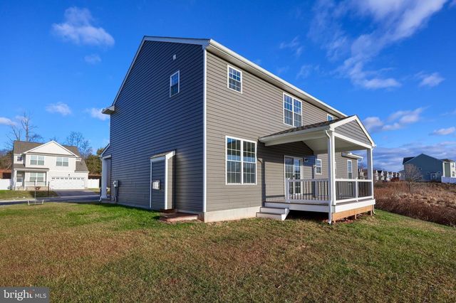 120 ELI DR, York, PA 17404