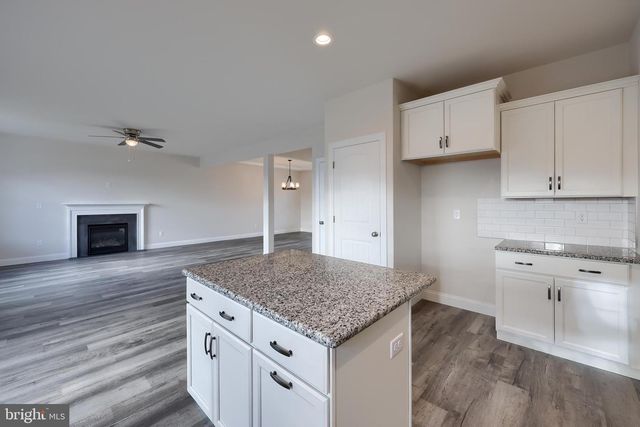 120 ELI DR, York, PA 17404