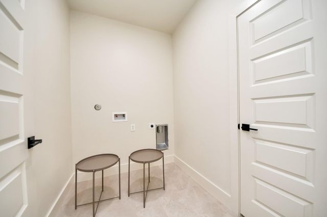 319 E Gulf Street, Baytown, TX 77520