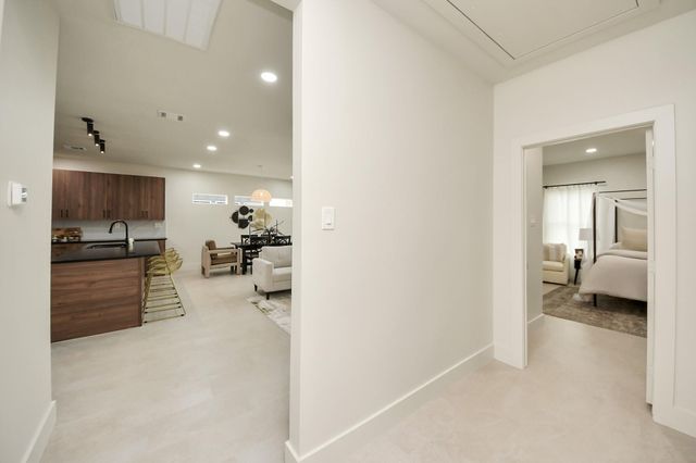 319 E Gulf Street, Baytown, TX 77520