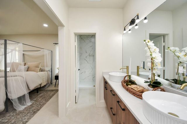 319 E Gulf Street, Baytown, TX 77520