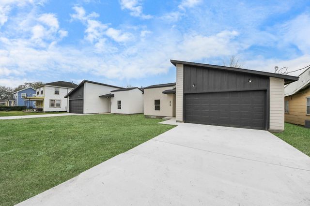 319 E Gulf Street, Baytown, TX 77520