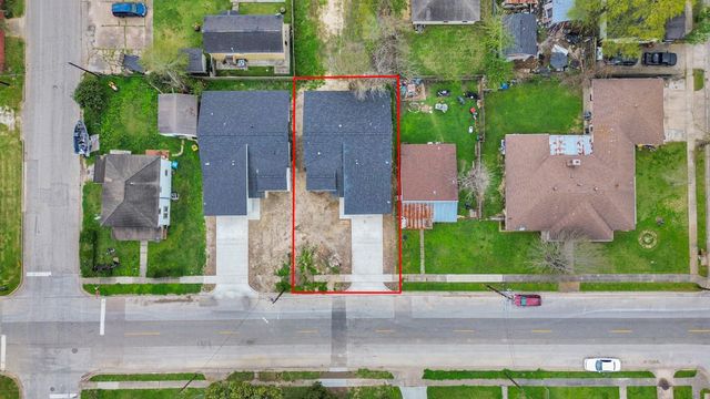 319 E Gulf Street, Baytown, TX 77520