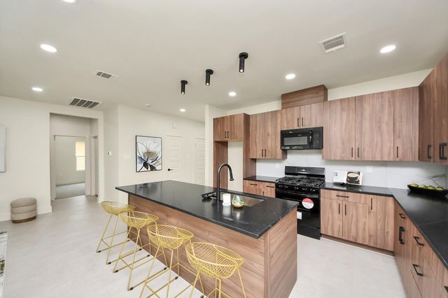 319 E Gulf Street, Baytown, TX 77520