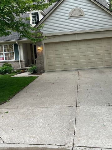 183 Four Seasons Road, Orion Twp, MI 48360