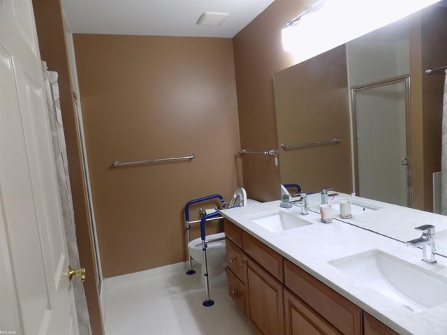 183 Four Seasons Road, Orion Twp, MI 48360