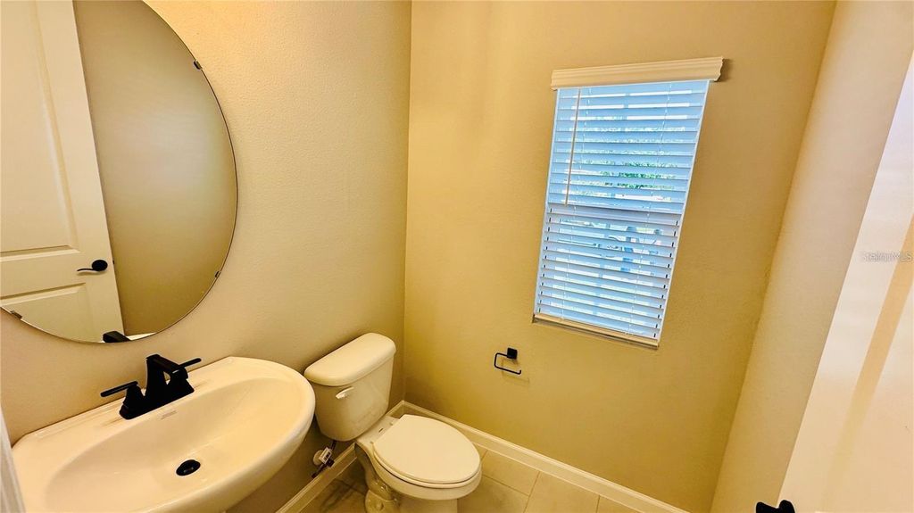 Image 18 of property listing at 1528 ERIN BREEZE LANE, Kissimmee, FL 34744