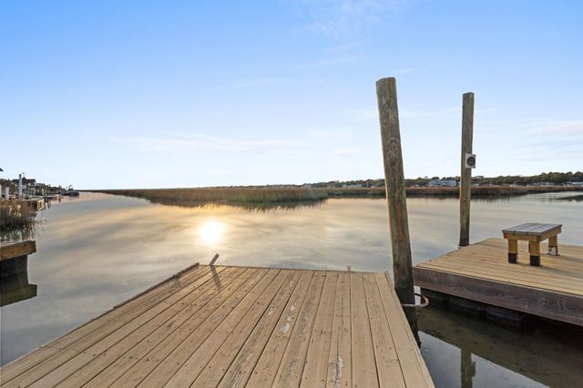 118 Dogwood Dr. S, Garden City Beach, SC 29576