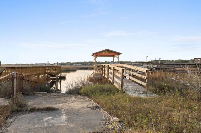 118 Dogwood Dr. S, Garden City Beach, SC 29576