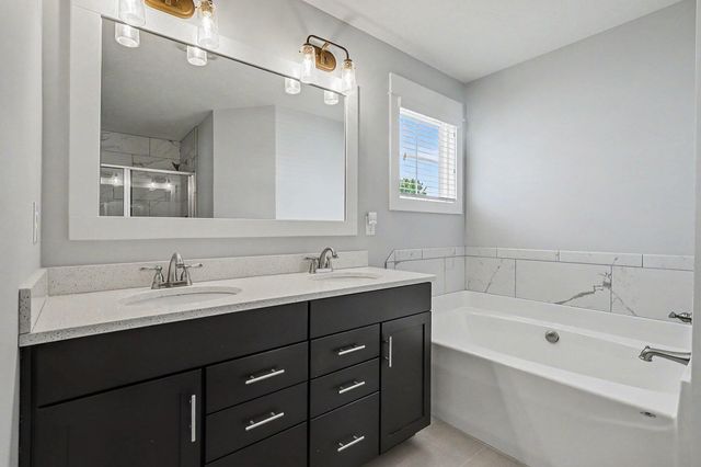 4704 Macatawa Legends Boulevard, Holland Twp, MI 49424