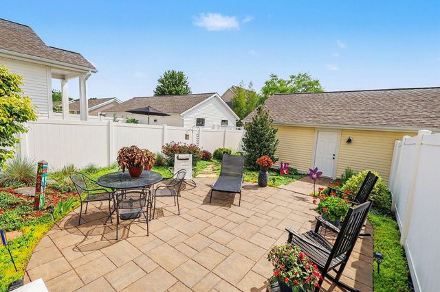 4704 Macatawa Legends Boulevard, Holland Twp, MI 49424