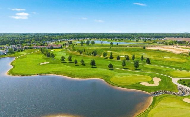 4704 Macatawa Legends Boulevard, Holland Twp, MI 49424