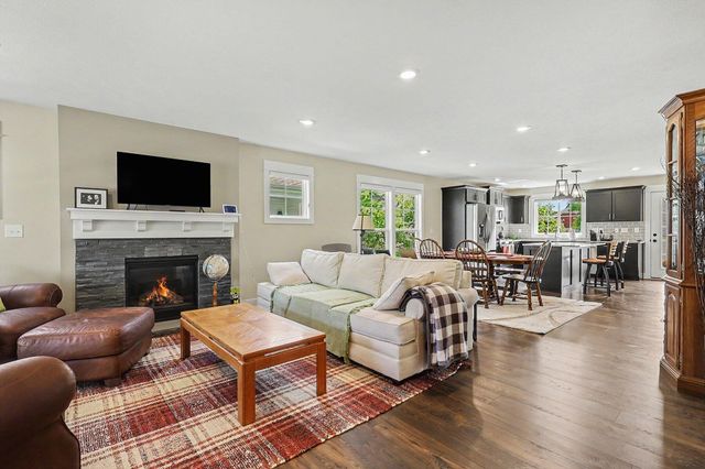 4704 Macatawa Legends Boulevard, Holland Twp, MI 49424