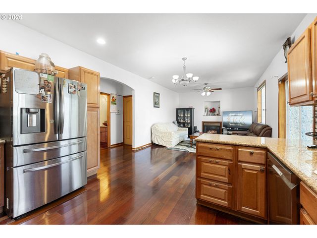 6739 Se 52ND Ave, Portland, OR 97206