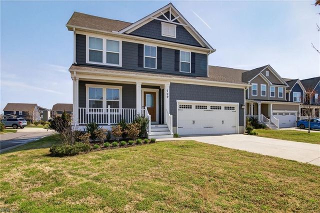 709 Big Bear LN, Chesapeake, VA 23323