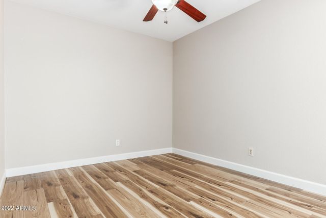 1225 W HALSTEAD Drive, Phoenix, AZ 85023