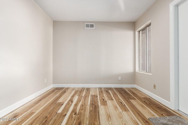 1225 W HALSTEAD Drive, Phoenix, AZ 85023