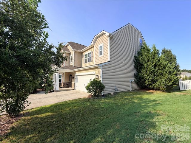 9281 Perseverance Drive, Harrisburg, NC 28075