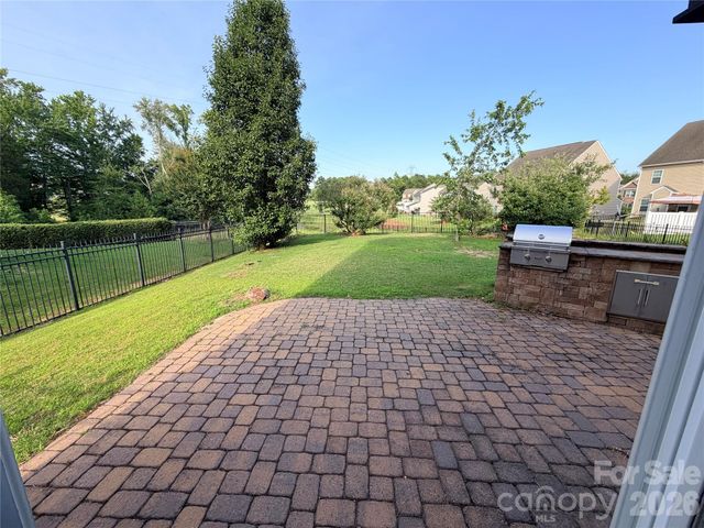 9281 Perseverance Drive, Harrisburg, NC 28075
